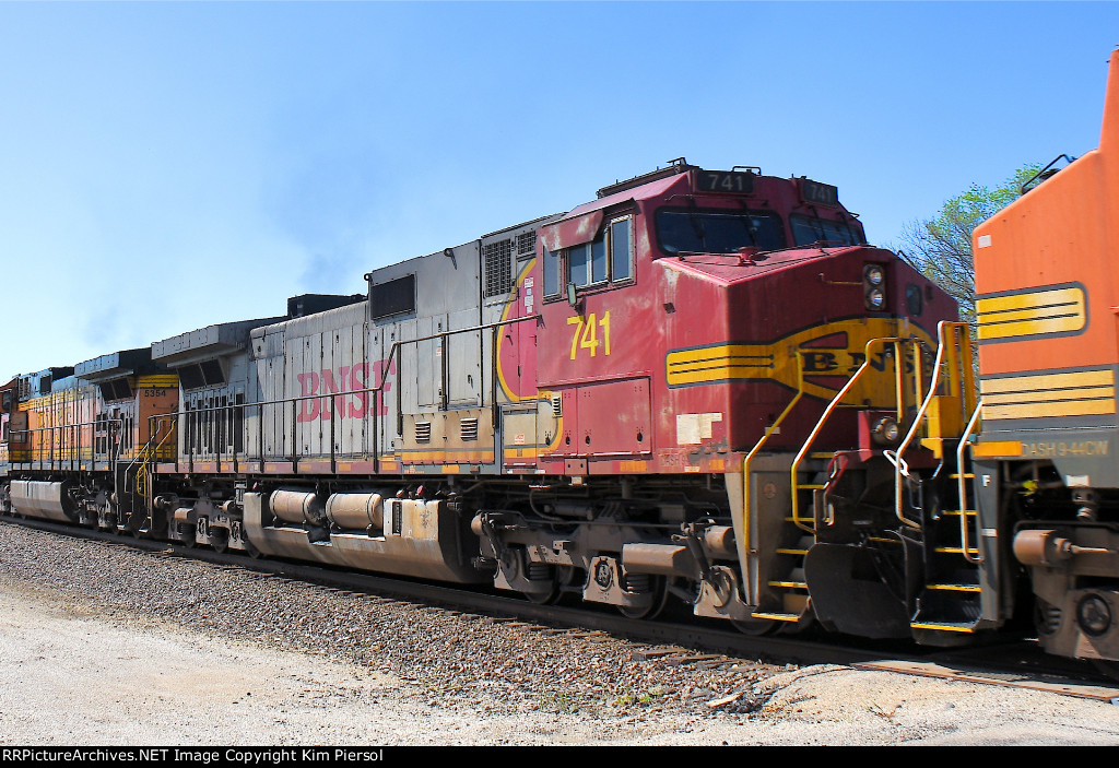 BNSF 741